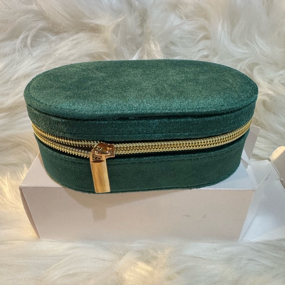 Travel Jewelry Case with Gold Zipper
